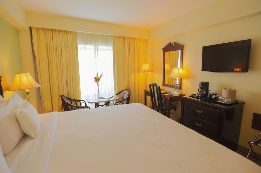 Hilton Doubletree By Hilton Managua Hotel Exterior photo