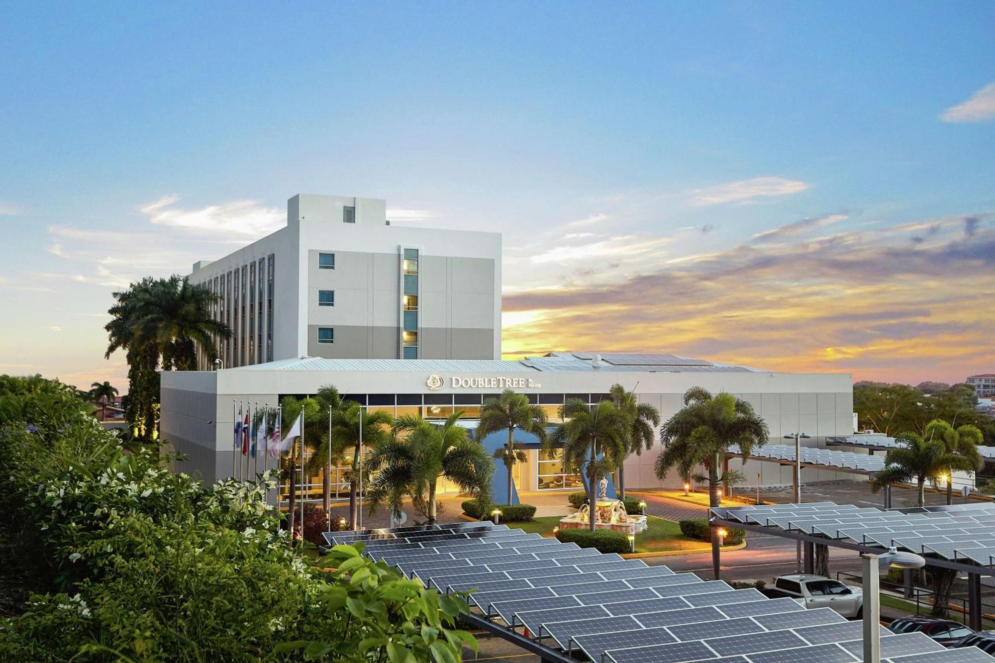 Hilton Doubletree By Hilton Managua Hotel Exterior photo